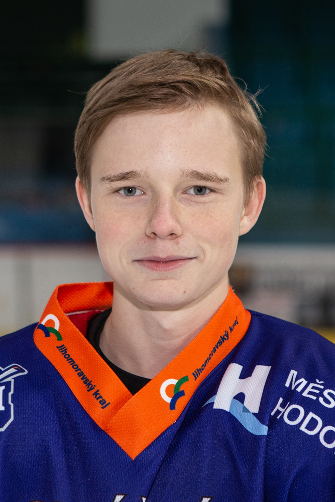 Jakub Schneider #8